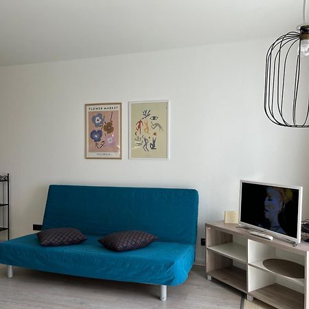 Near Station Apartment VNO Exterior foto
