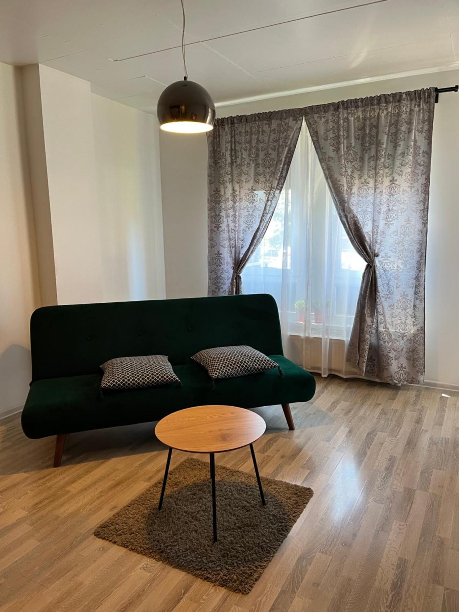Near Station Apartment VNO Exterior foto
